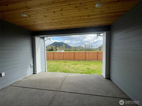 $839,990 | 596 Thompson Drive, Enumclaw, WA 98022