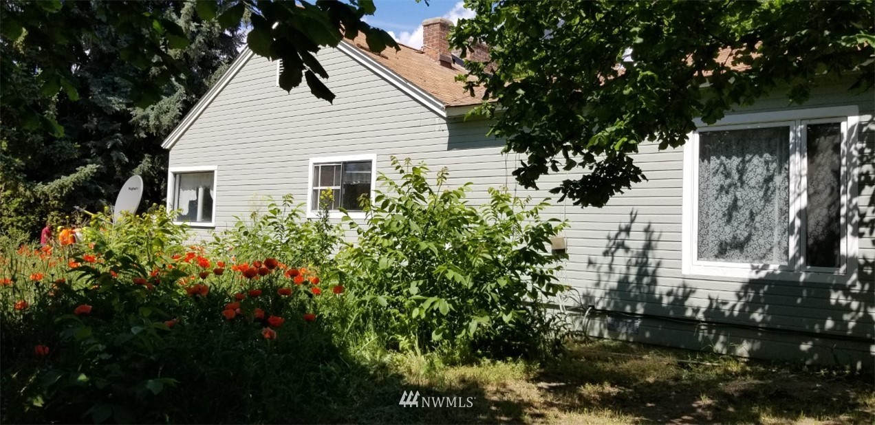 91 Grade Creek Road Manson, WA 98831 - Photo 3 of 18 Gallery Image 3