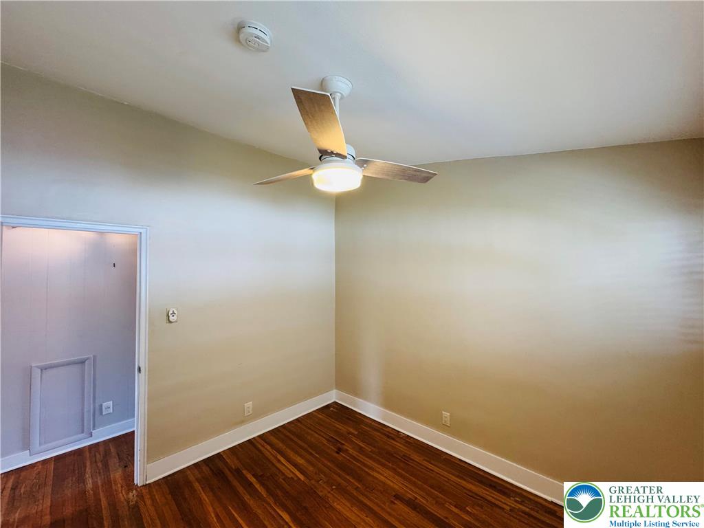 1522 Elayne Street Bethlehem, PA 18017 - Photo 13 of 25