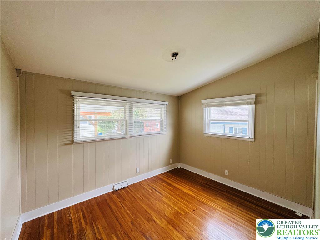 1522 Elayne Street Bethlehem, PA 18017 - Photo 16 of 25