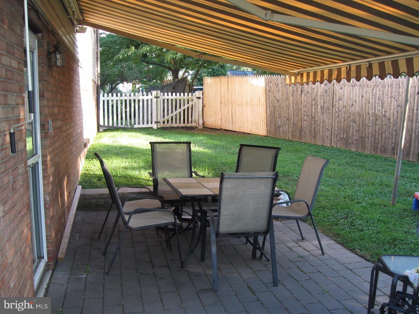 1264 Victoria Road Warminster, PA 18974 - Photo 18 of 20 Patio