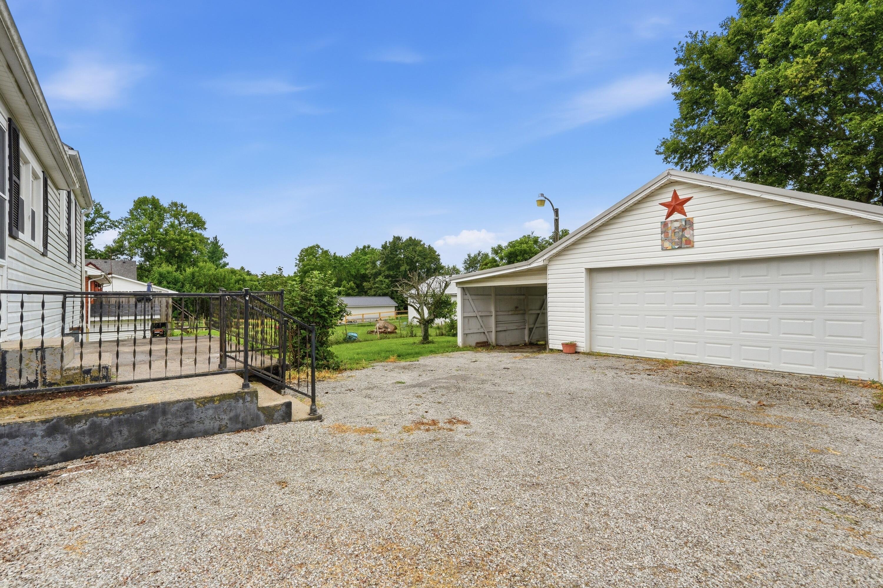 671 Main Street Pleasureville, KY 40057 - Photo 21 of 30 671main_louisvillerealestatemedia_149