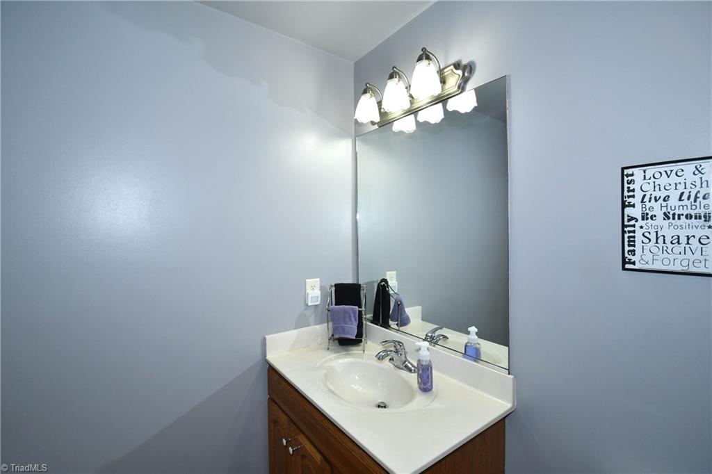 116 South High Field Road Advance, NC 27006 - Photo 10 of 18 Gallery Image 10