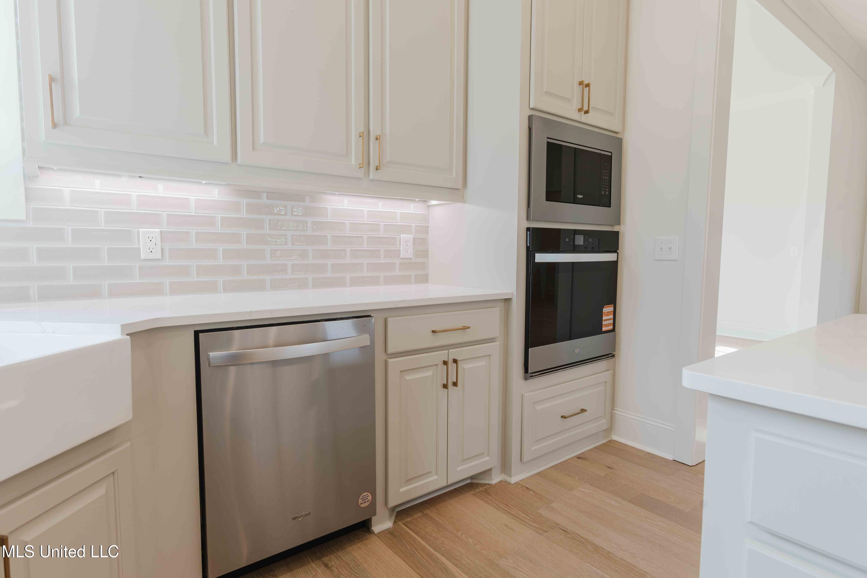 475 Stump Ridge Road Brandon, MS 39047 - Photo 26 of 51 Kitchen/dishwasher