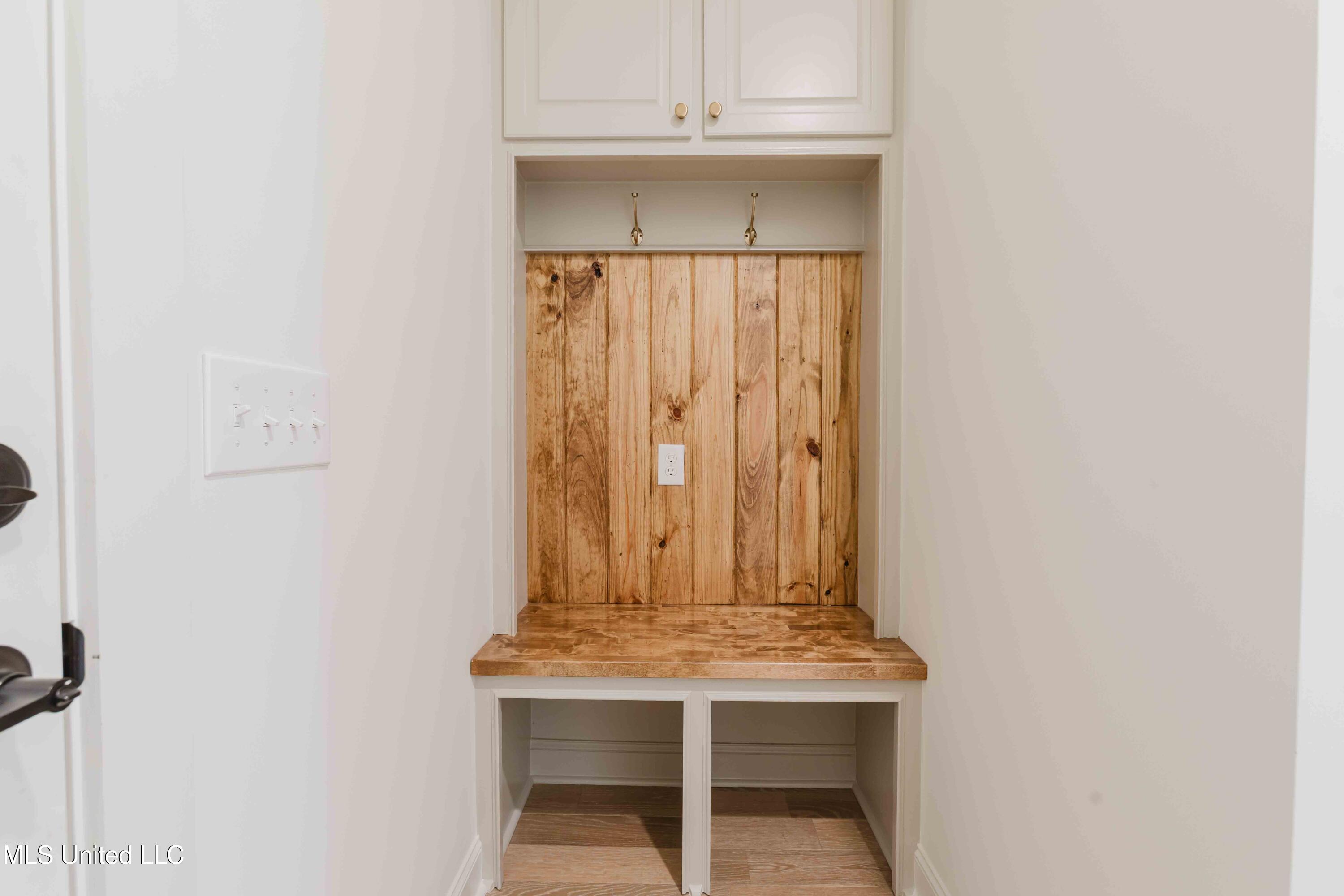 475 Stump Ridge Road Brandon, MS 39047 - Photo 35 of 51 Mud area/garage door