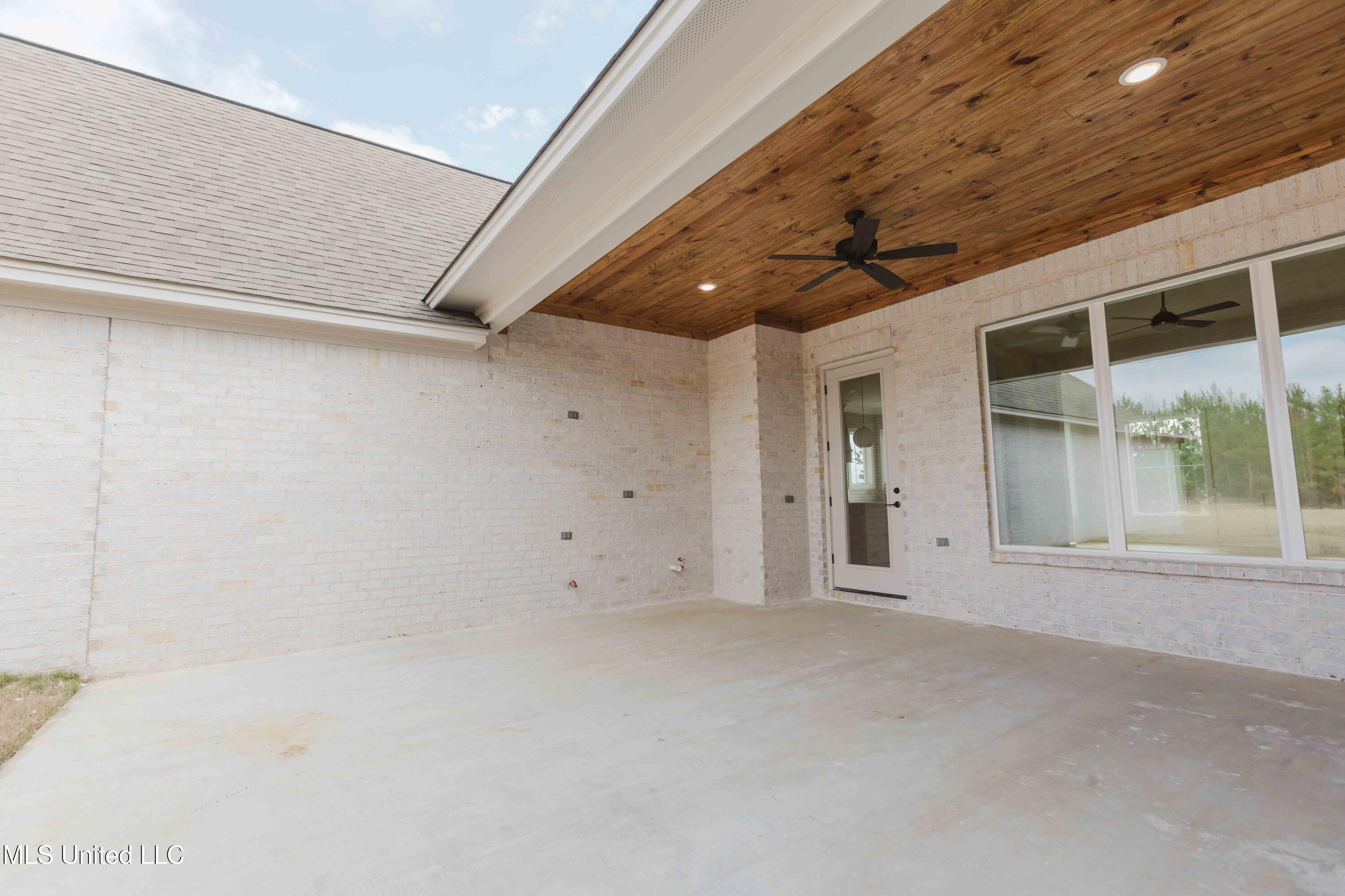 475 Stump Ridge Road Brandon, MS 39047 - Photo 51 of 51 Back porch