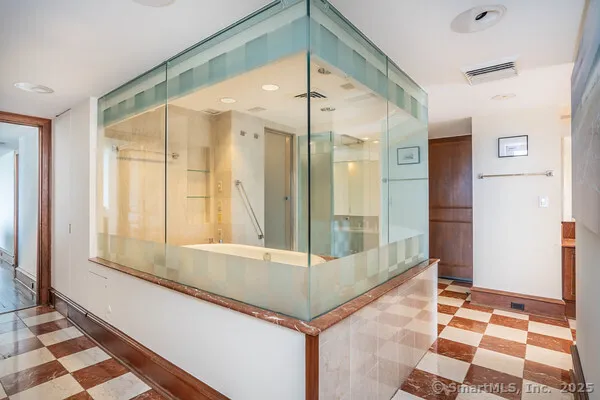 $524,000 | 1 Gold Street, Unit 14ABC, Hartford, CT 06103
