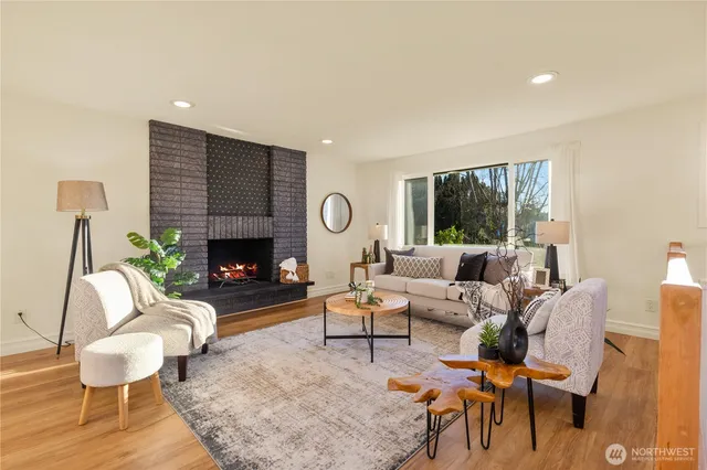 $799,950 | 11306 25th Avenue Southwest, Seattle, WA 98146