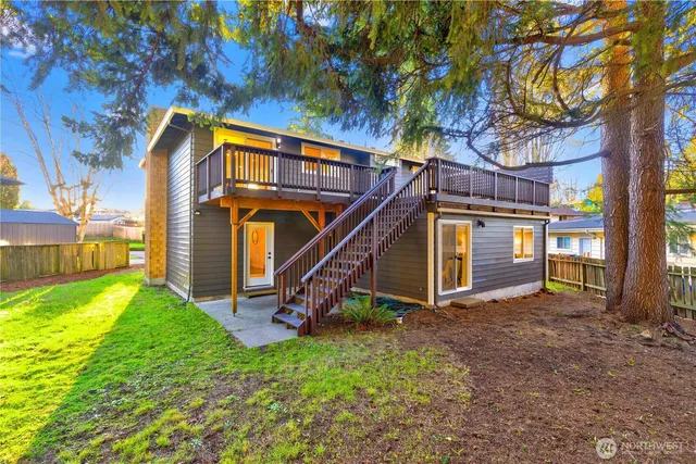 $799,950 | 11306 25th Avenue Southwest, Seattle, WA 98146