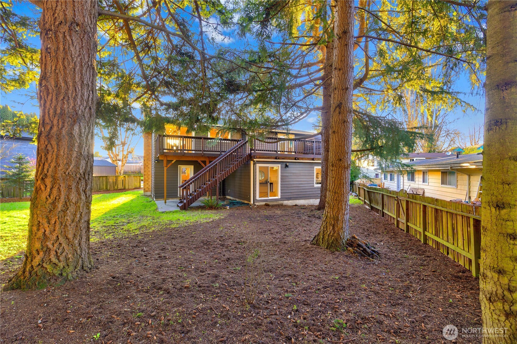 11306 25th Avenue Southwest Seattle, WA 98146 - Photo 33 of 35