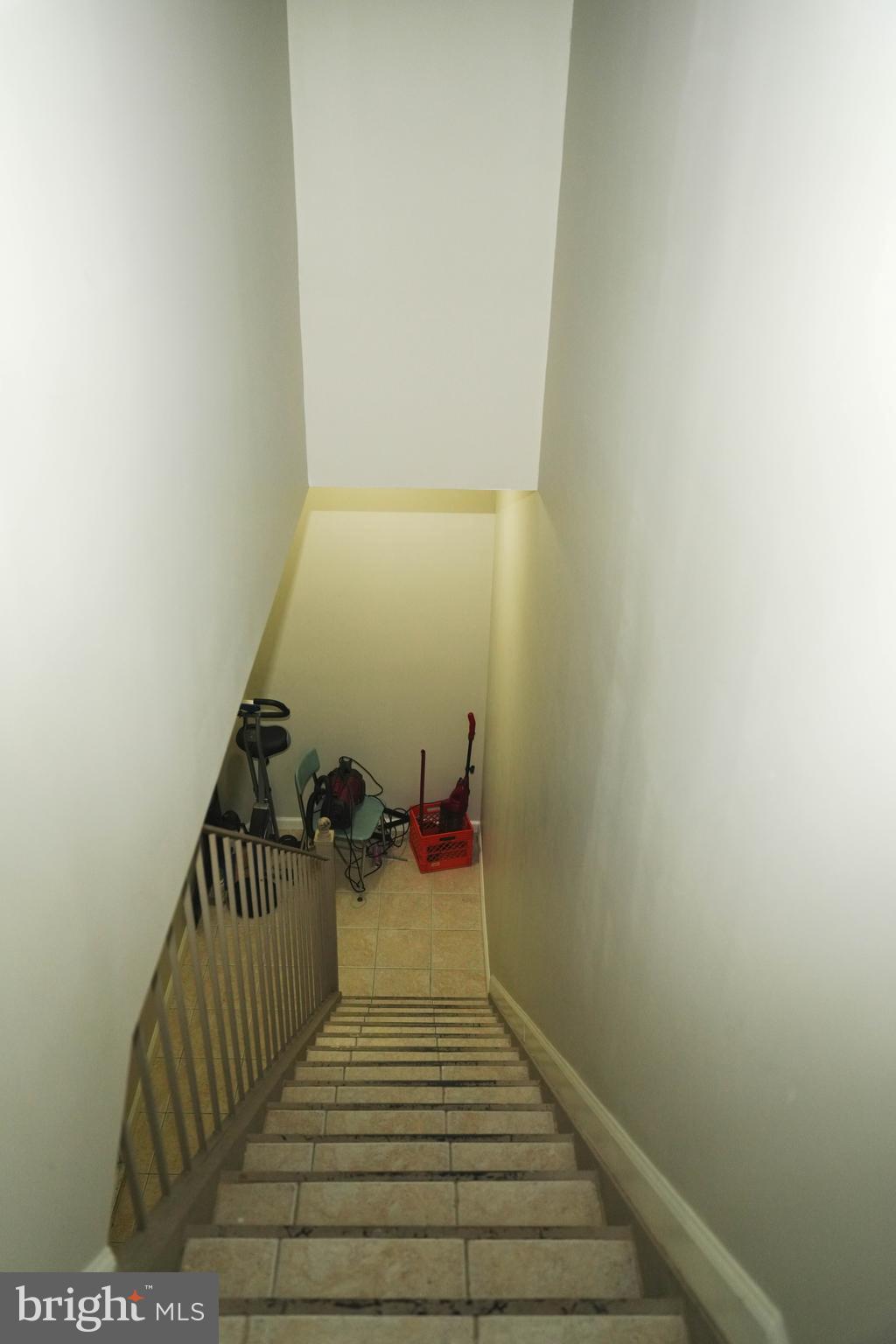 222 South 43rd Street, Unit 3 Philadelphia, PA 19104 - Photo 6 of 14 a view of entryway