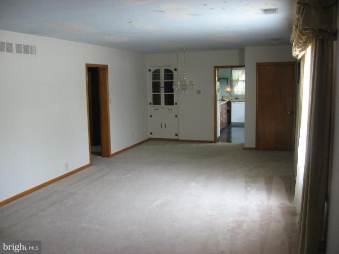 7978 Telegraph Road Severn, MD 21144 - Photo 10 of 17 Dining Area