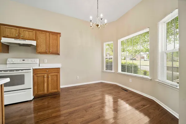 $2,400 | 100 Camden Court North, Hendersonville, TN 37075