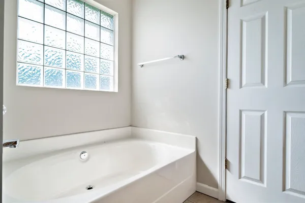$2,400 | 100 Camden Court North, Hendersonville, TN 37075