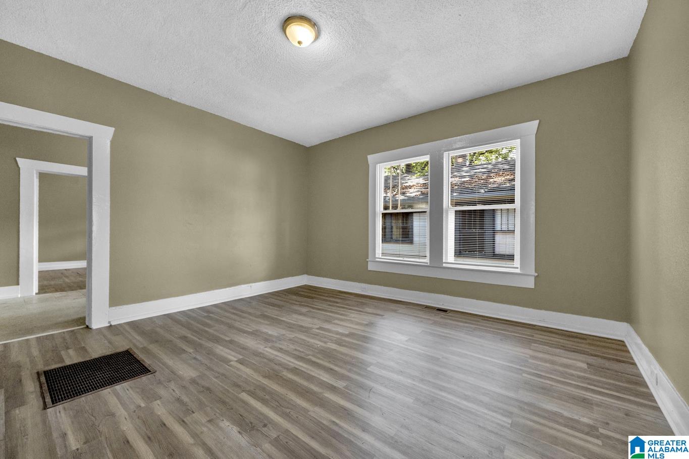 2309 22nd Street Southwest Birmingham, AL 35208 - Photo 4 of 26