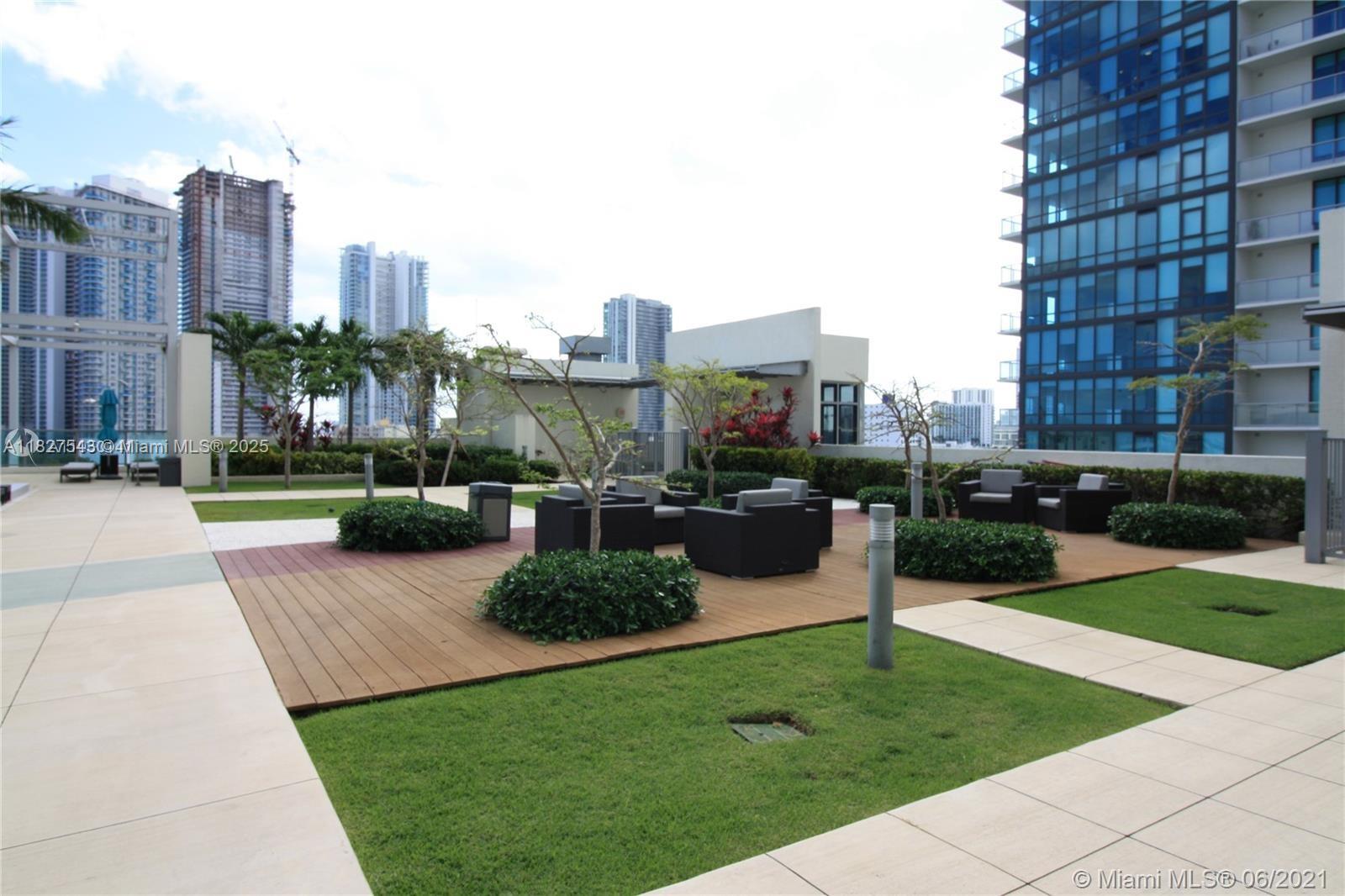 3301 Northeast 1st Avenue, Unit H2009 Miami, FL 33137 - Photo 35 of 45 a view of a city with tall buildings