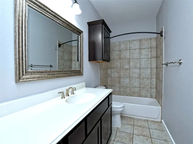 $260,000 | 217 Geode Lane, Jarrell, TX 76537