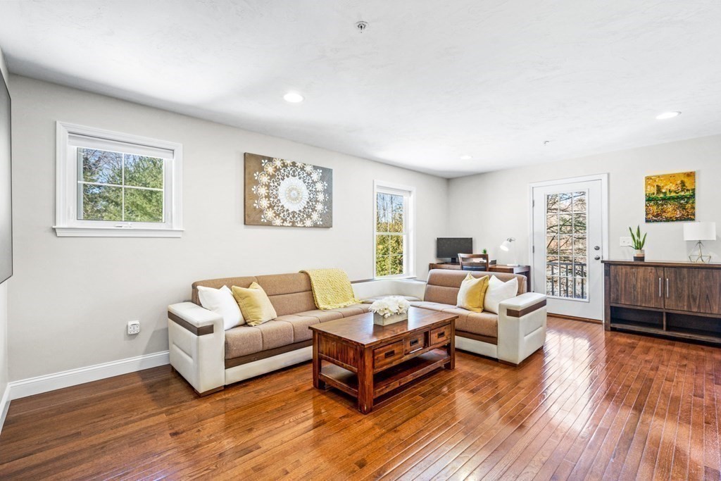 94 Compass Point North Andover, MA 01845 - Photo 7 of 34 Gallery Image 7