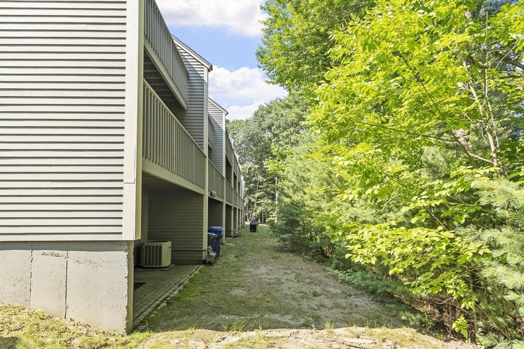 20 Deer Path, Unit 7 Maynard, MA 01754 - Photo 5 of 31
