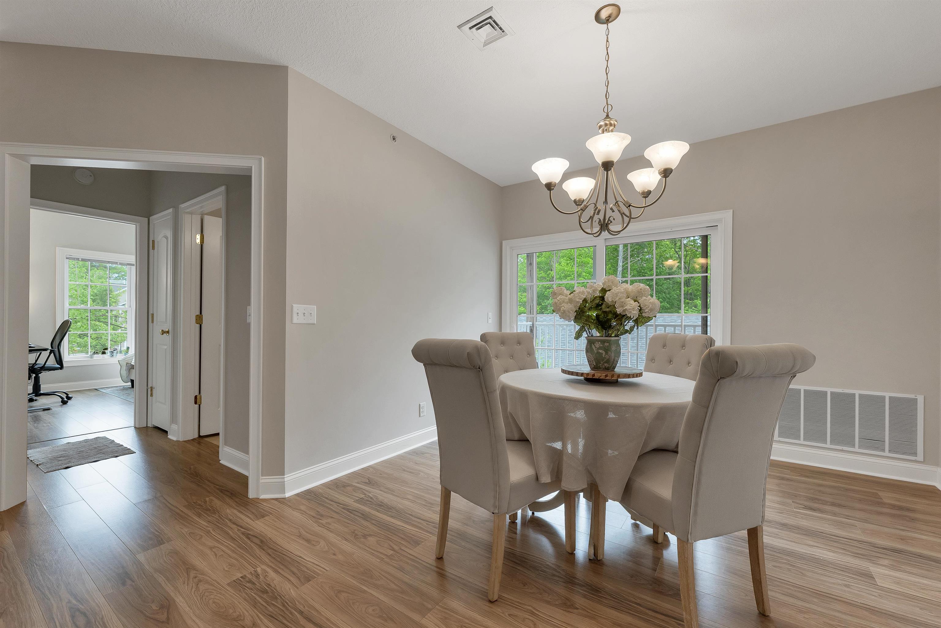 17 Roundabout Way, Unit 5 Manchester, NH 03102 - Photo 13 of 57
