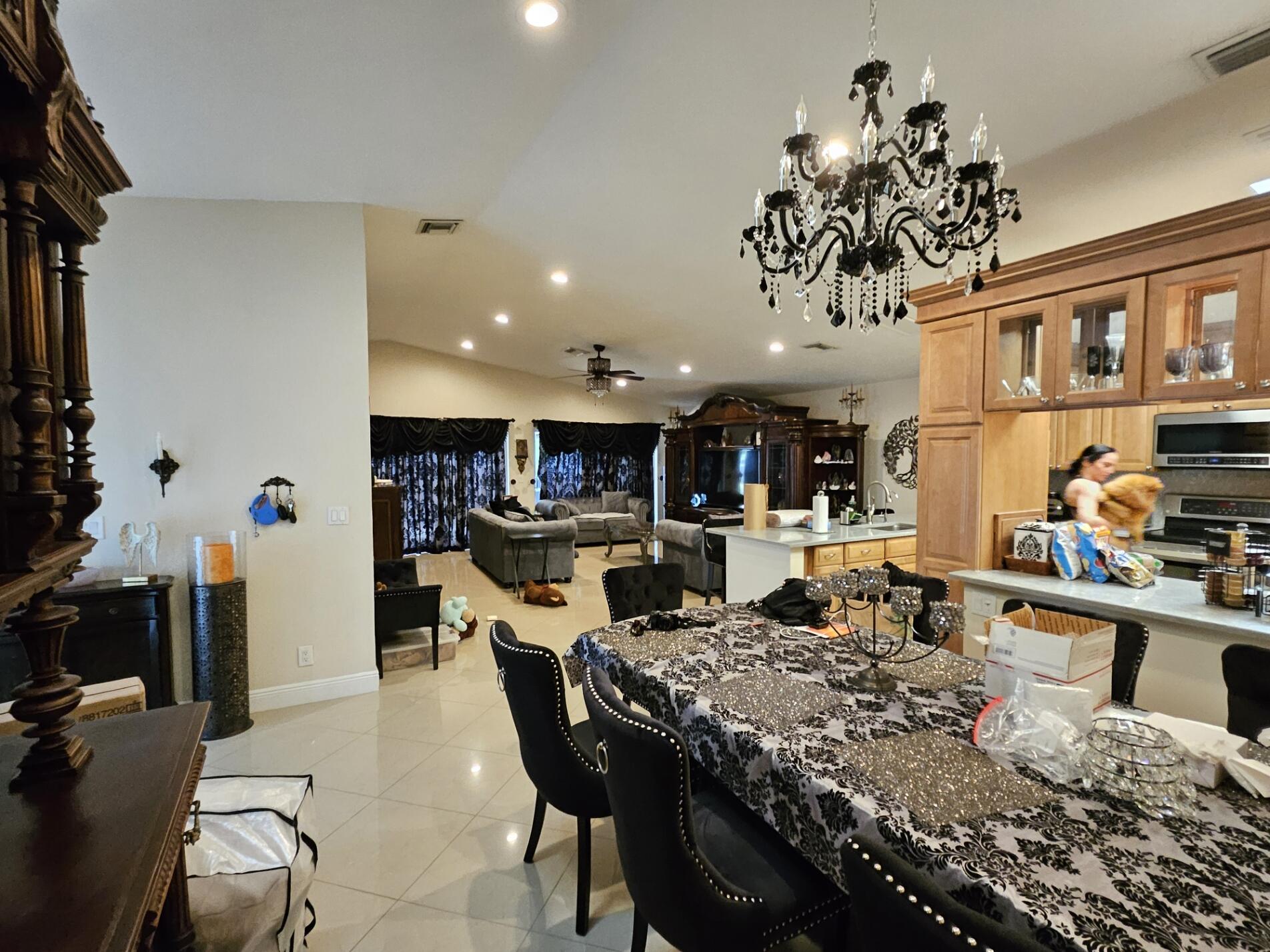 10356 Sunstream Lane Boca Raton, FL 33428 - Photo 12 of 20 20250414_160356