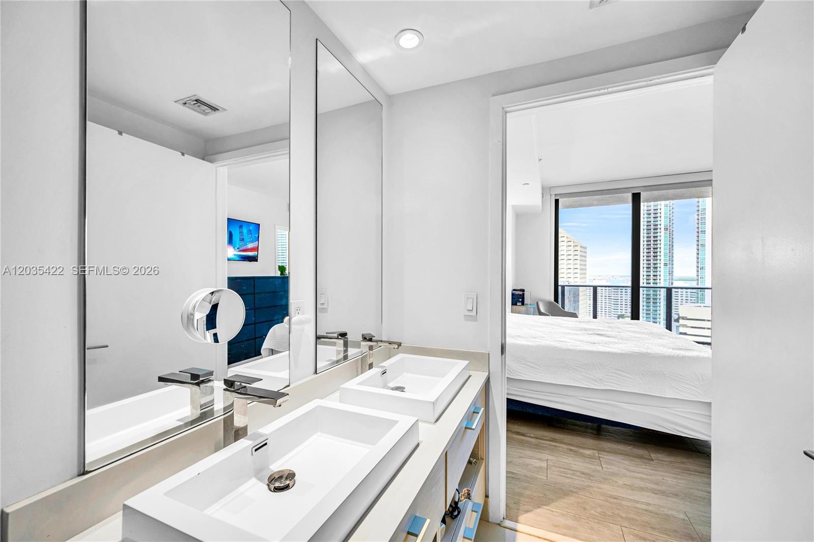45 Southwest 9th Street, Unit 2103 Miami, FL 33130 - Photo 20 of 29