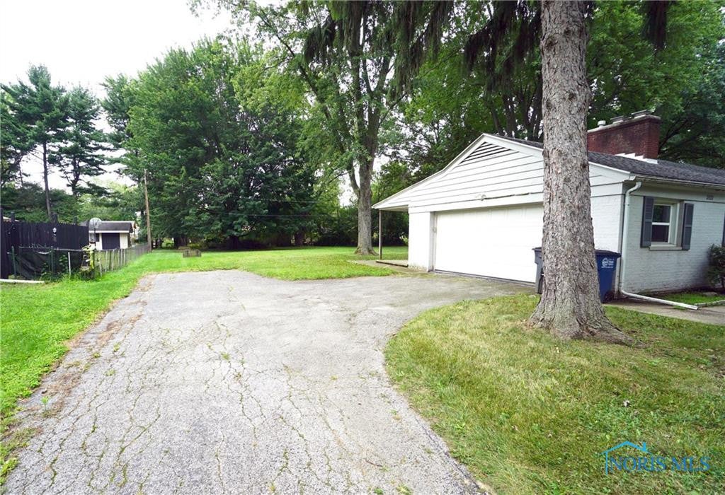 2021 Cass Road Toledo, OH 43614 - Photo 34 of 36 Gallery Image 34
