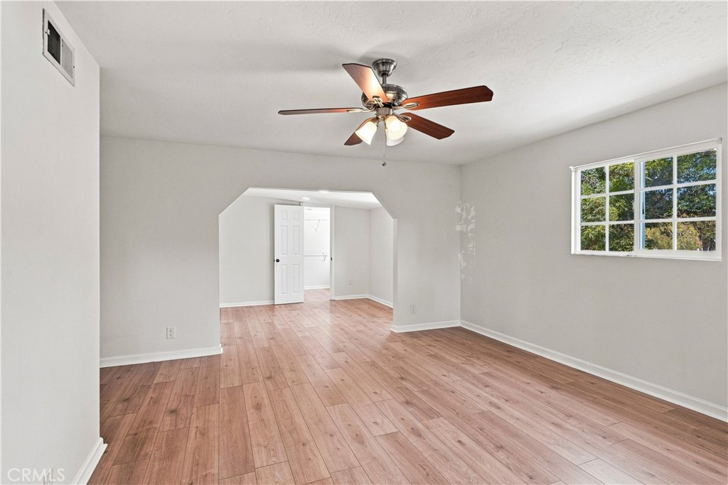 1340 East Fallbrook Street Fallbrook, CA 92028 - Photo 9 of 23 Gallery Image 9