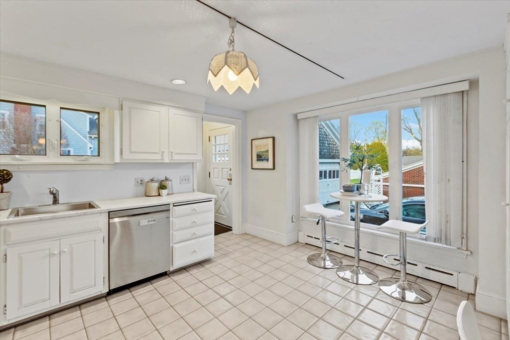 54 Ober Street Beverly, MA 01915 - Photo 16 of 40