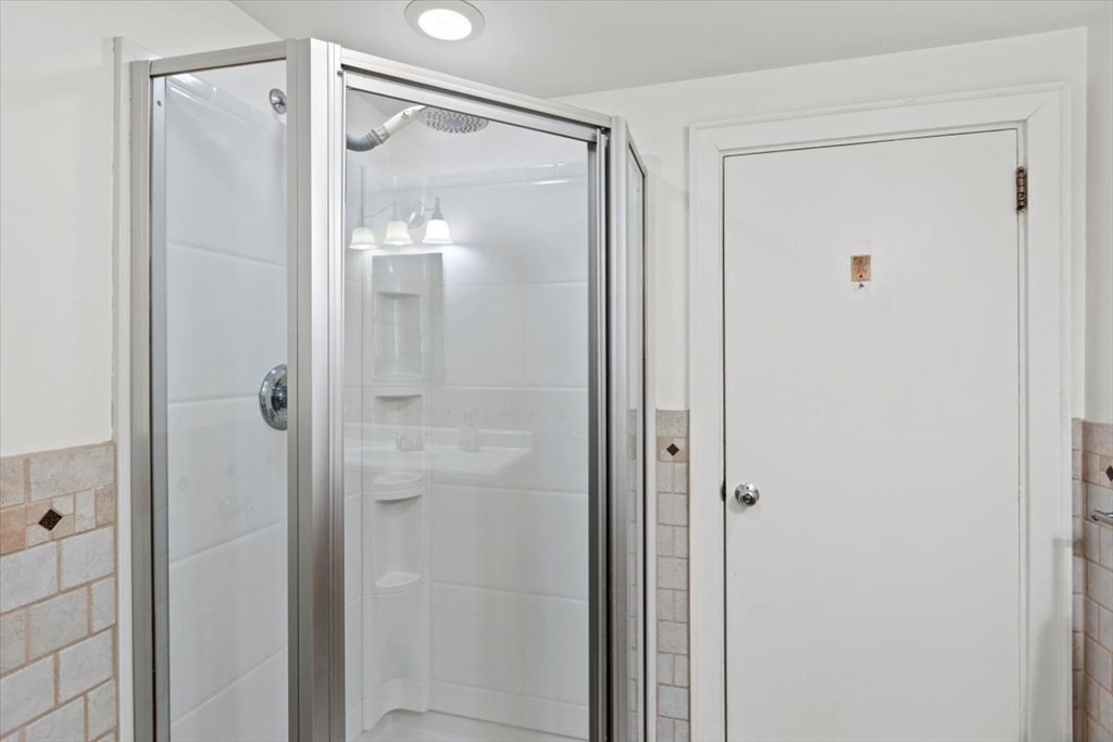 54 Ober Street Beverly, MA 01915 - Photo 24 of 40