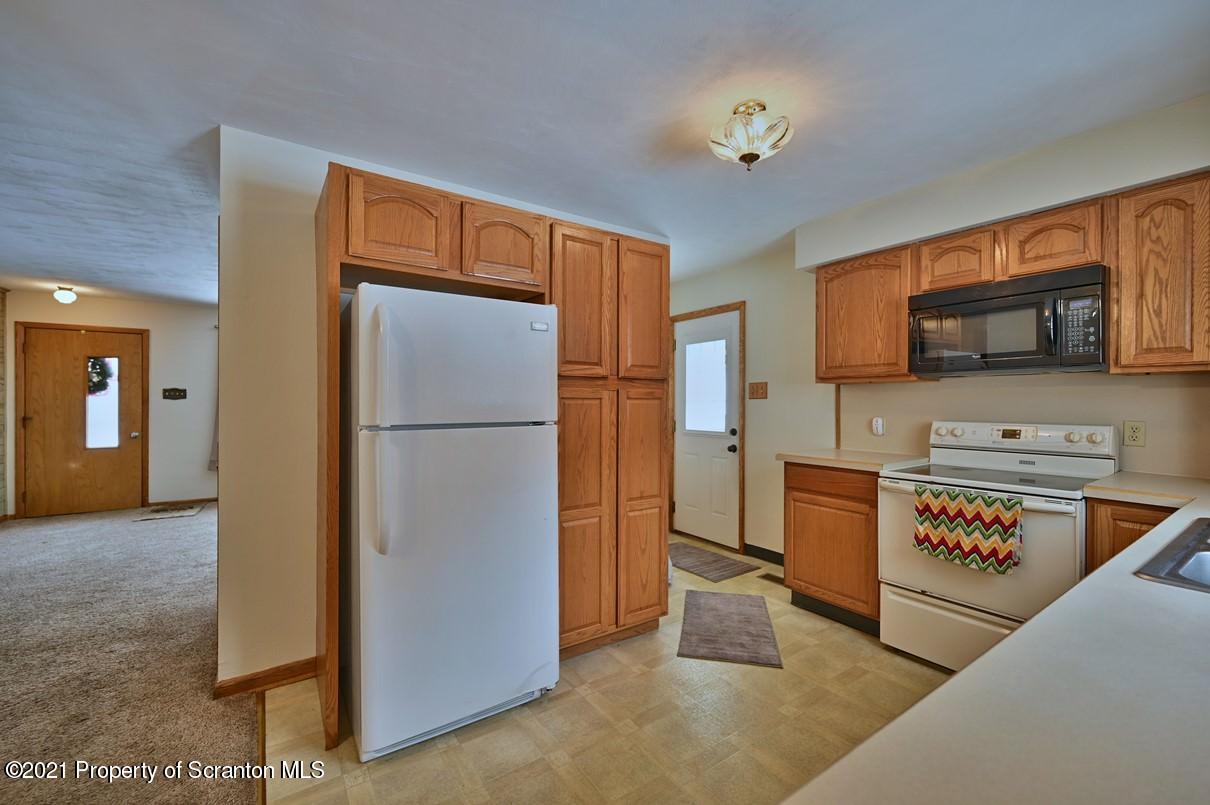 972 Suscon Road Pittston, PA 18640 - Photo 17 of 75 Gallery Image 17
