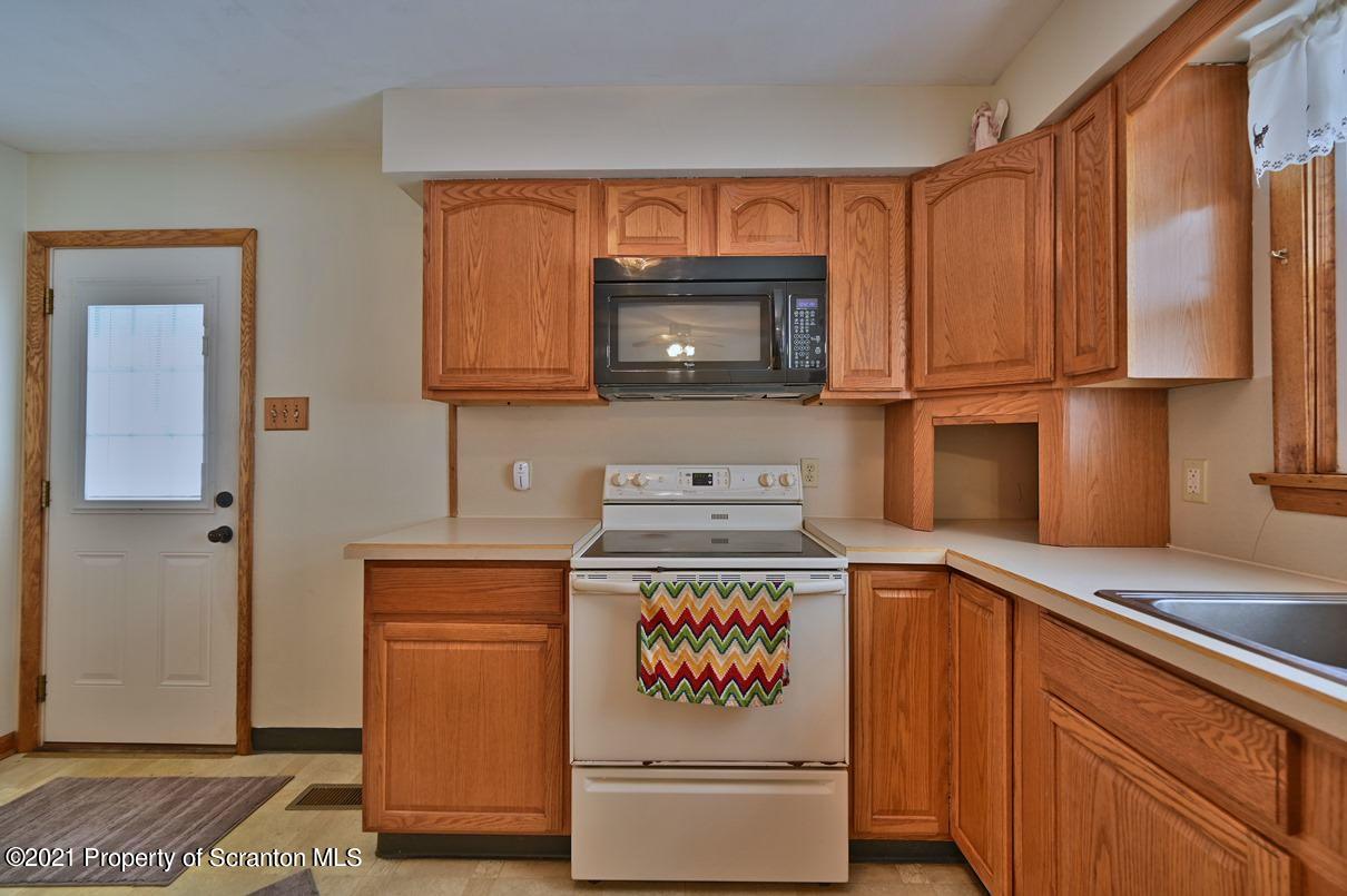 972 Suscon Road Pittston, PA 18640 - Photo 18 of 75 Gallery Image 18