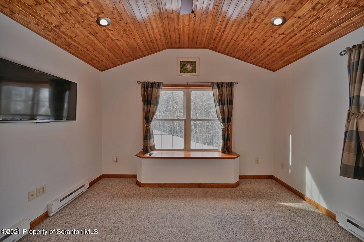 972 Suscon Road Pittston, PA 18640 - Photo 24 of 75 Gallery Image 24