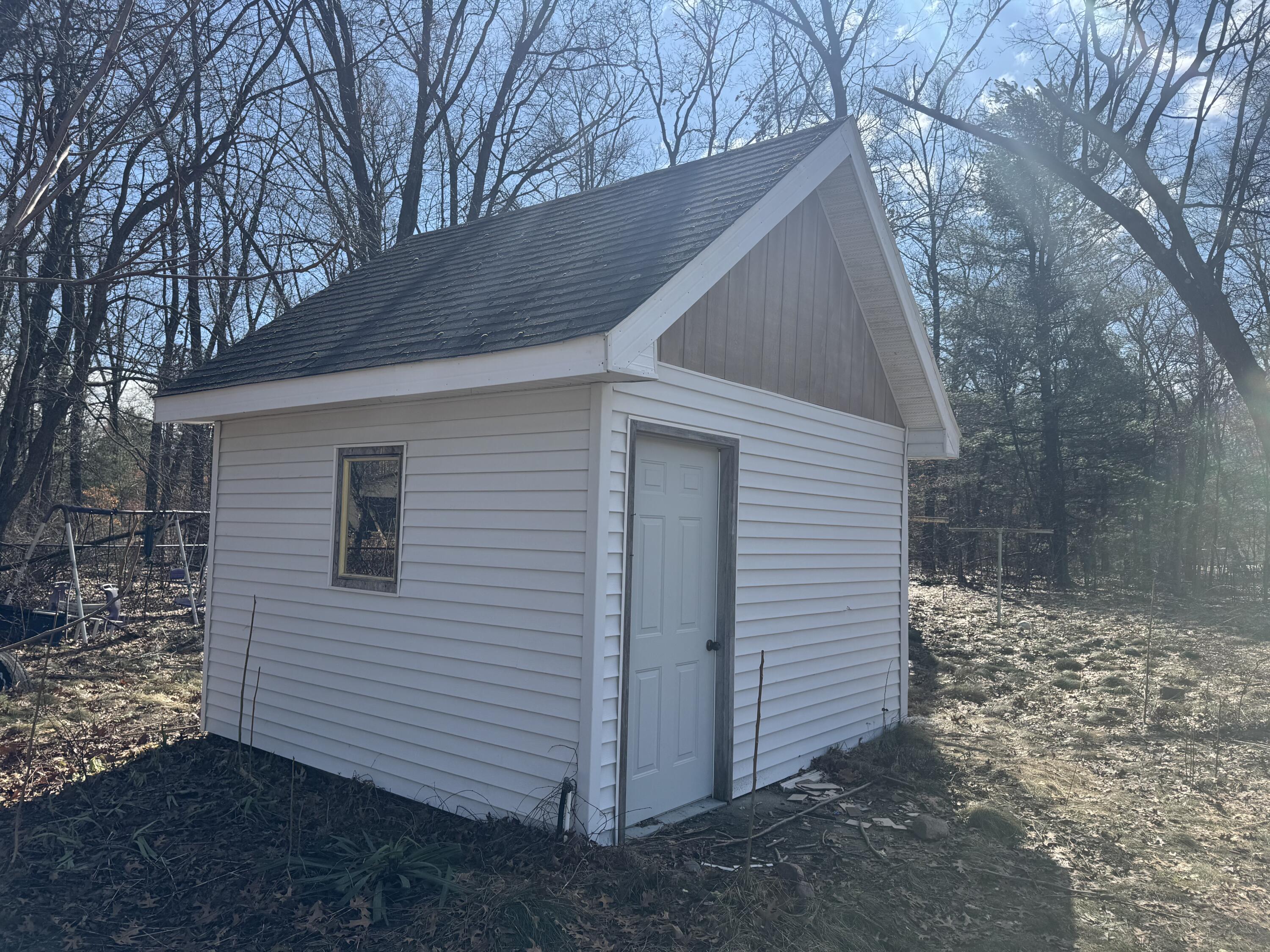 7067 Hall Road Muskegon, MI 49442 - Photo 23 of 28 IMG_9514