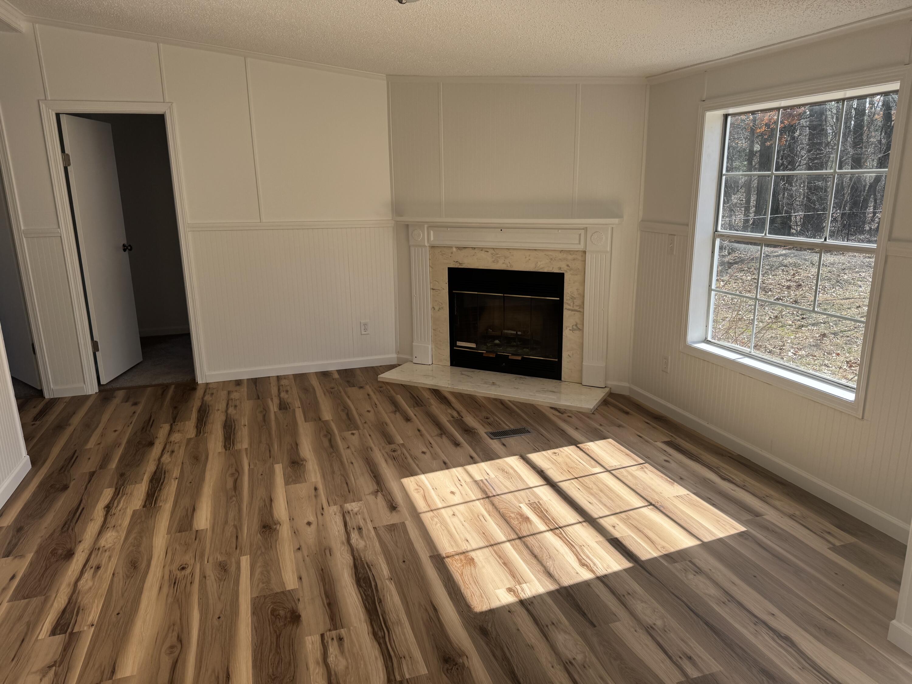 7067 Hall Road Muskegon, MI 49442 - Photo 9 of 29 IMG_9497