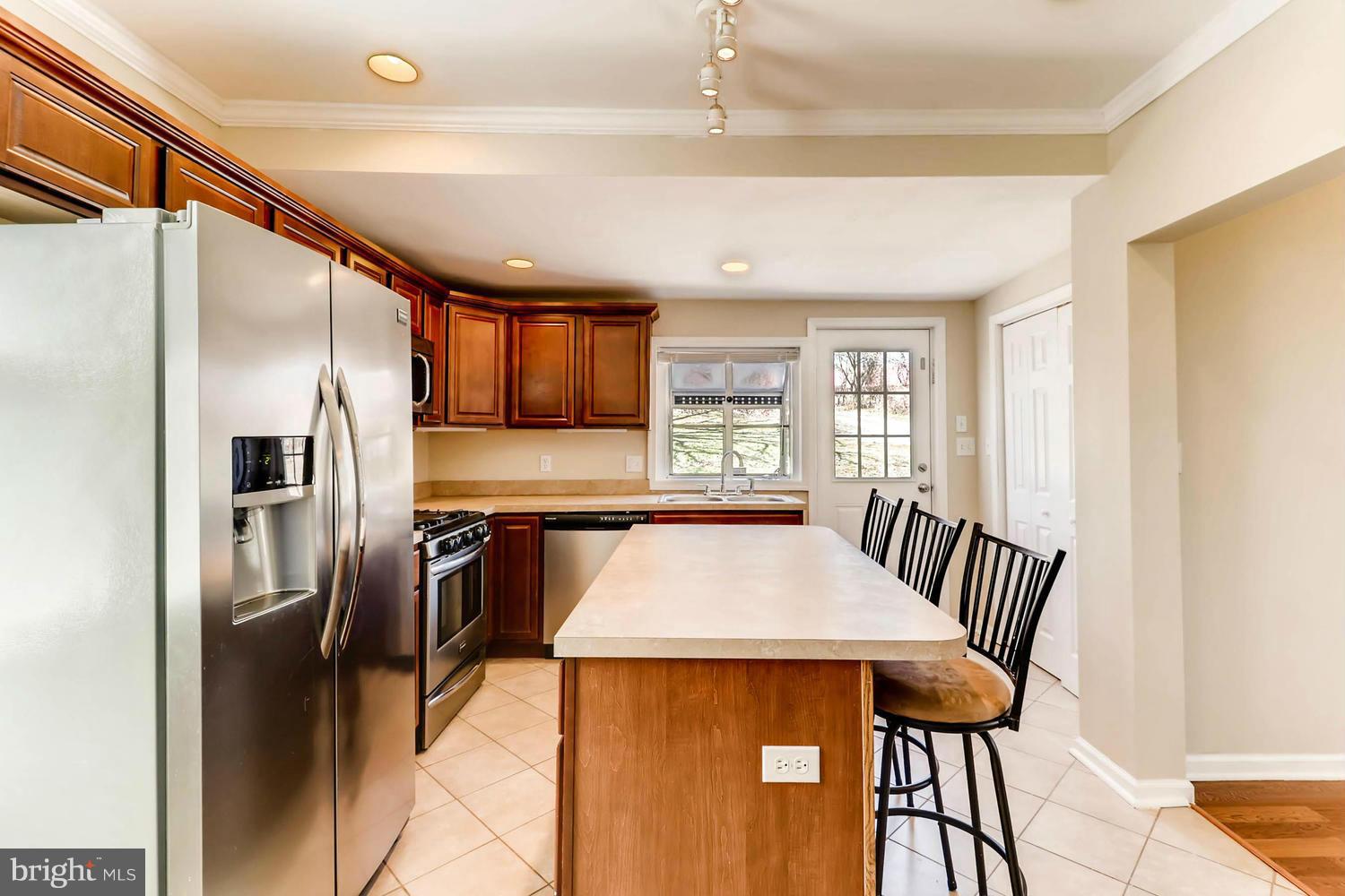 2724 Georgetown Road Baltimore, MD 21230 - Photo 13 of 27 Stainless Steel appliances