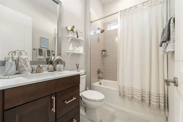 $600,000 | 11918 Southwest 32nd Lane, Gainesville, FL 32608