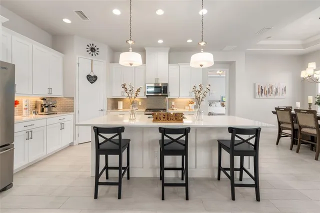 $600,000 | 11918 Southwest 32nd Lane, Gainesville, FL 32608