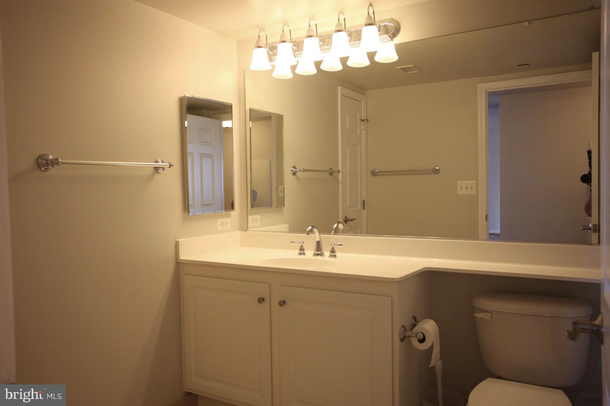 11710 Old Georgetown Road, Unit 1317 North Bethesda, MD 20852 - Photo 4 of 44