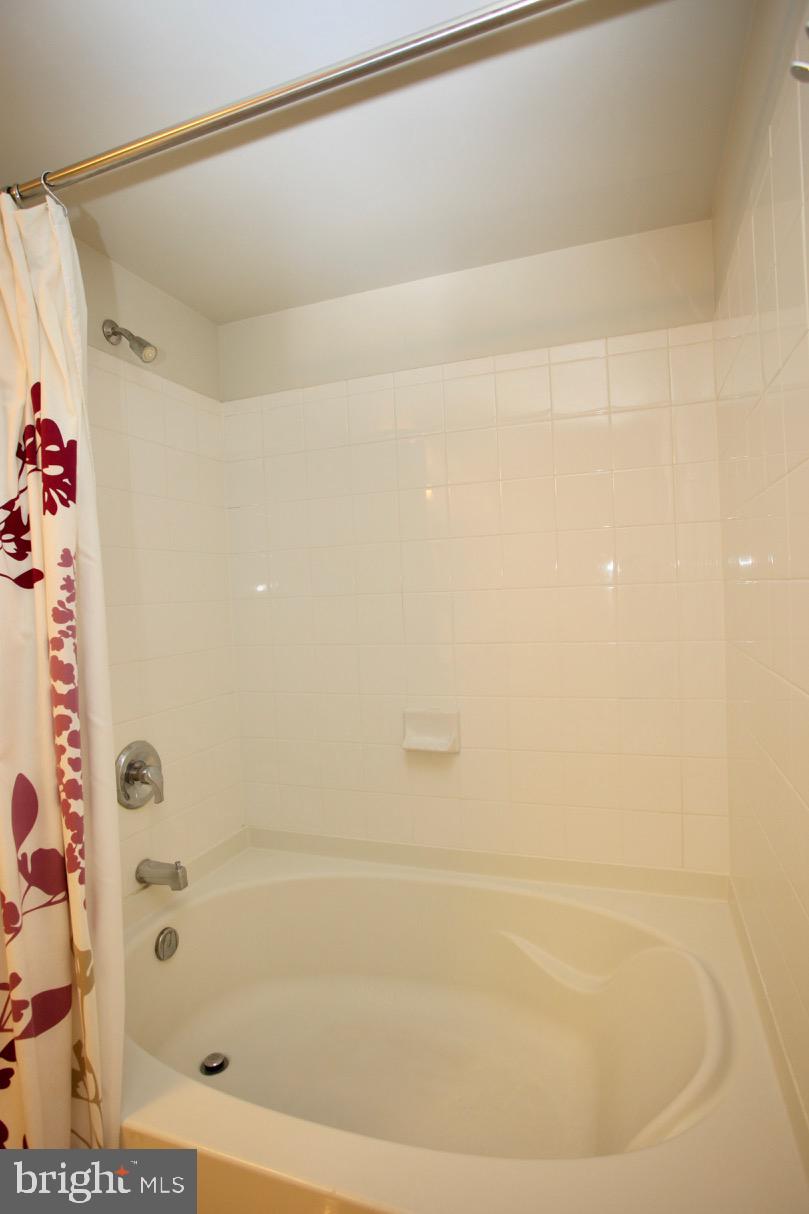 11710 Old Georgetown Road, Unit 1317 North Bethesda, MD 20852 - Photo 31 of 44