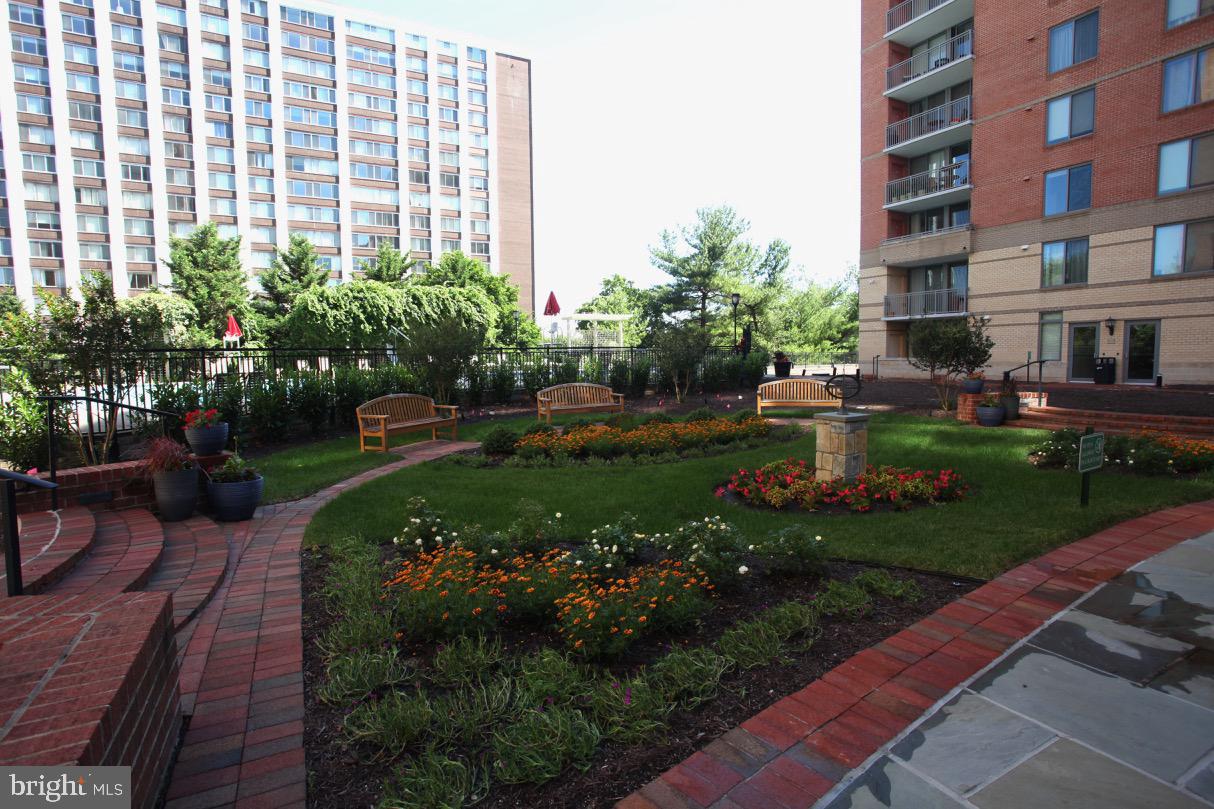 11710 Old Georgetown Road, Unit 1317 North Bethesda, MD 20852 - Photo 34 of 44