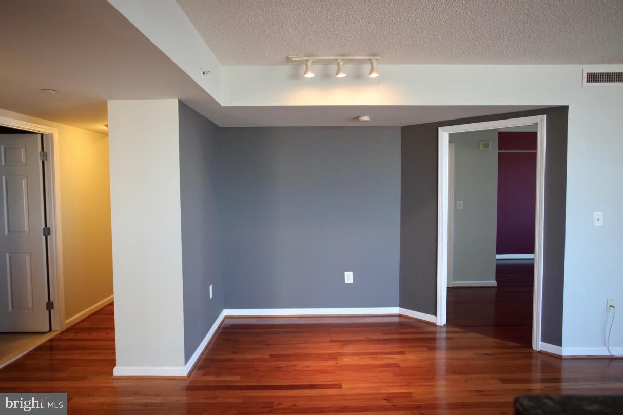 11710 Old Georgetown Road, Unit 1317 North Bethesda, MD 20852 - Photo 8 of 44