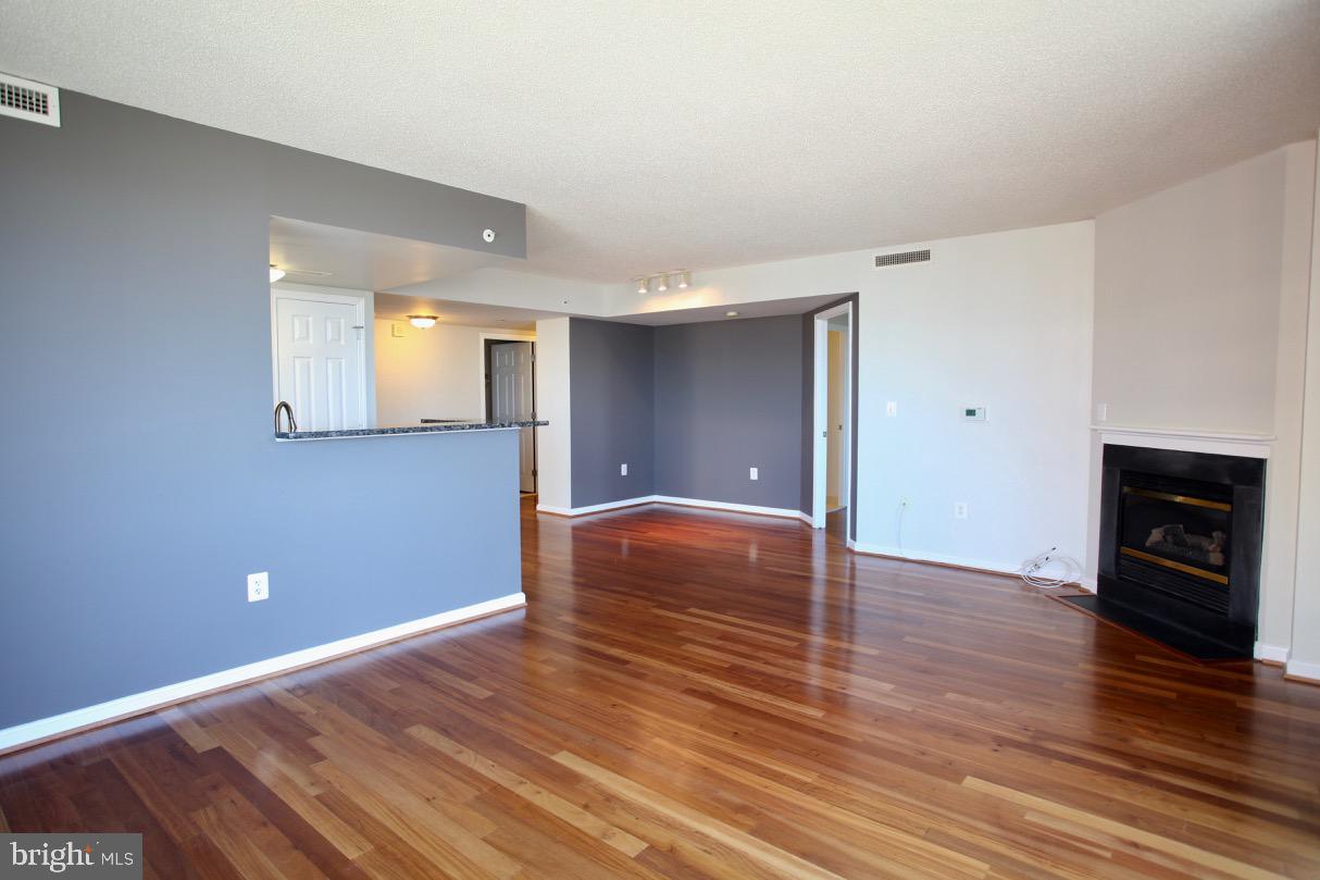 11710 Old Georgetown Road, Unit 1317 North Bethesda, MD 20852 - Photo 10 of 44
