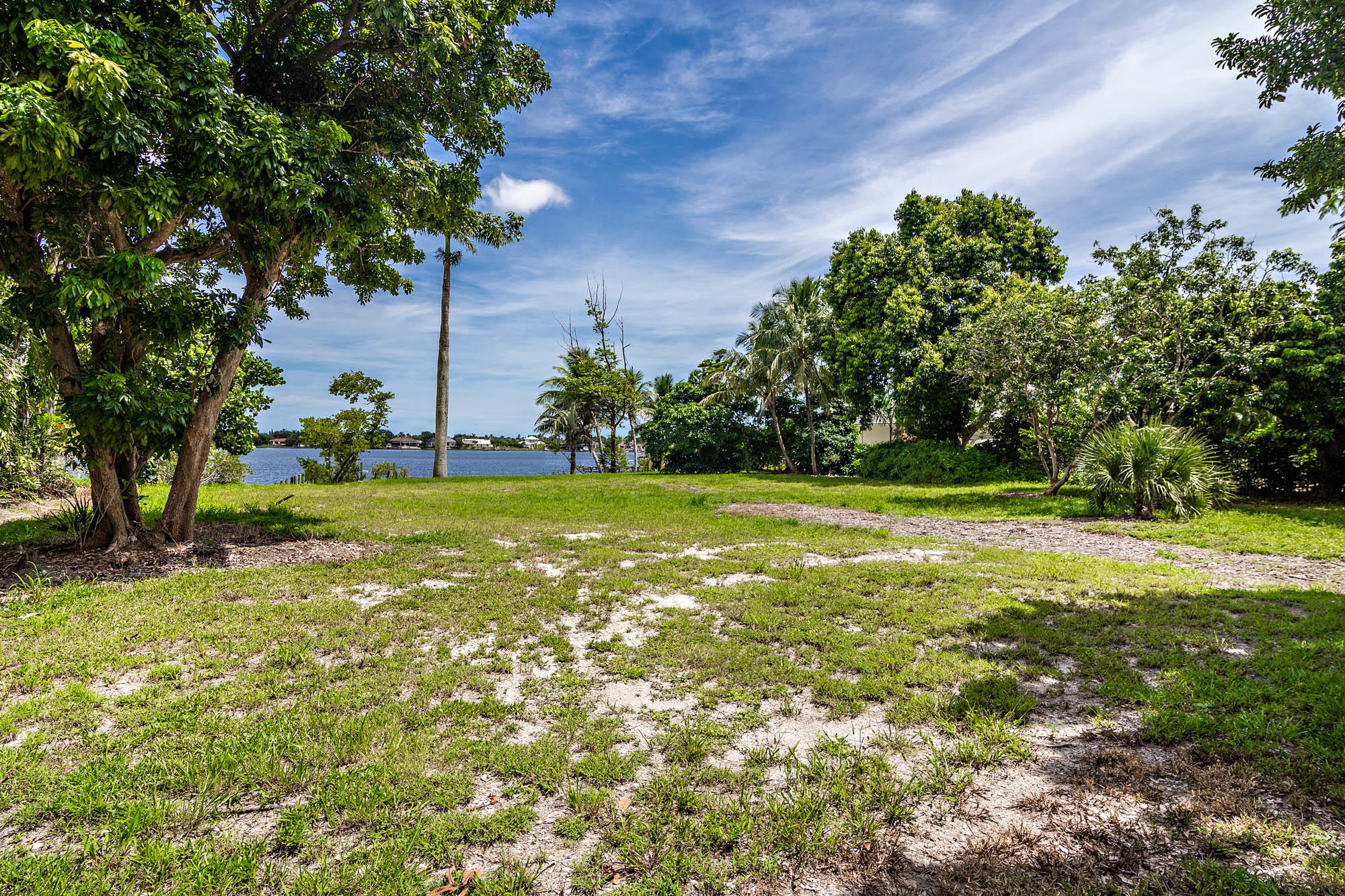 19463 Camp Lane Jupiter, FL 33458 - Photo 7 of 12 19463 Camp Lane, Jupiter
