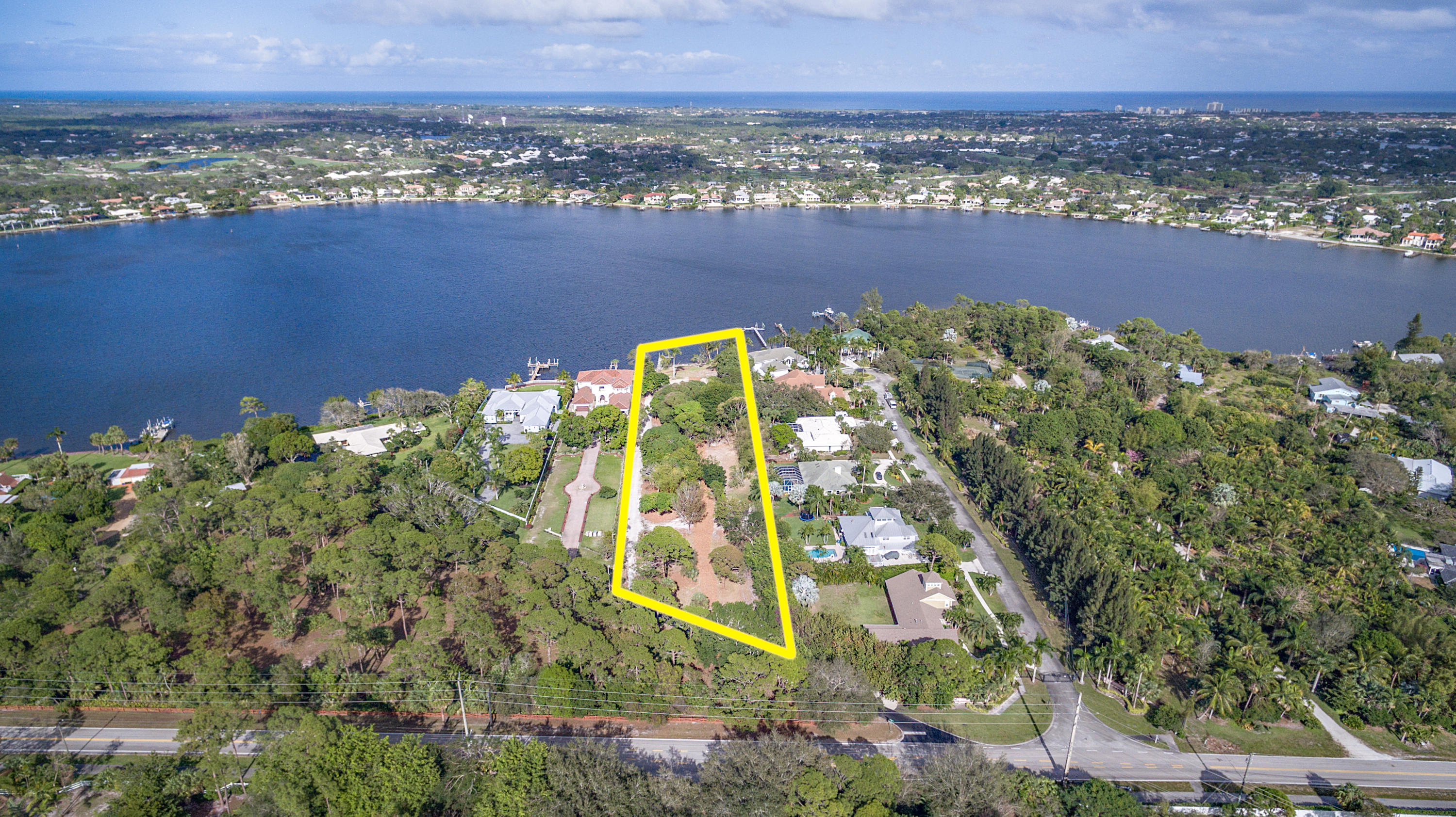 19463 Camp Lane Jupiter, FL 33458 - Photo 8 of 12 19463 Camp Lane, Jupiter