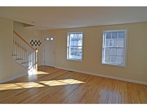 16 Hall Place, Unit 1 Exeter, NH 03833 - Photo 12 of 16 Gallery Image 12