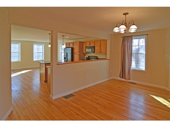 16 Hall Place, Unit 1 Exeter, NH 03833 - Photo 7 of 16 Gallery Image 7
