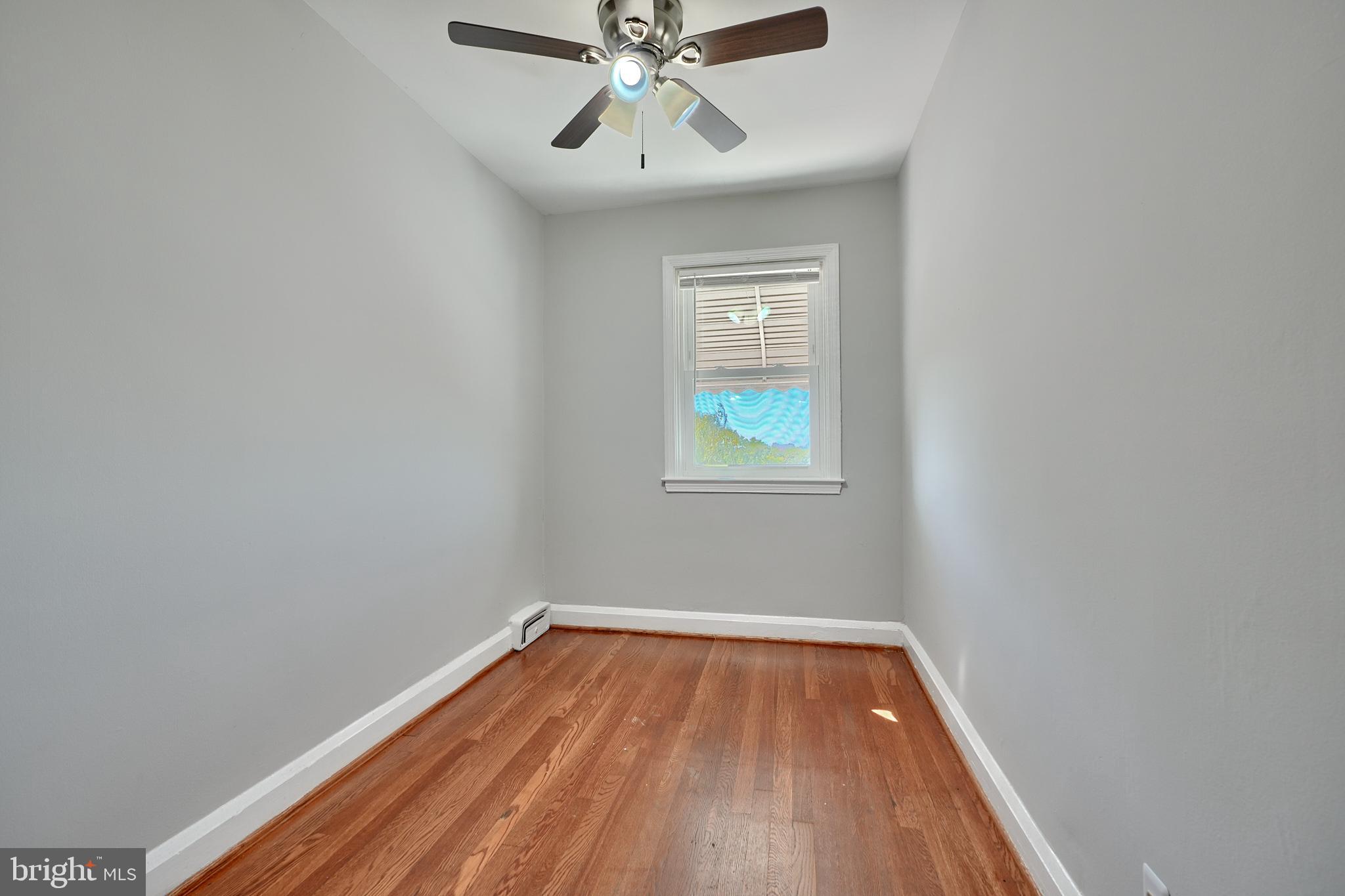 530 47th Street Baltimore, MD 21224 - Photo 22 of 29 3rd bedroom