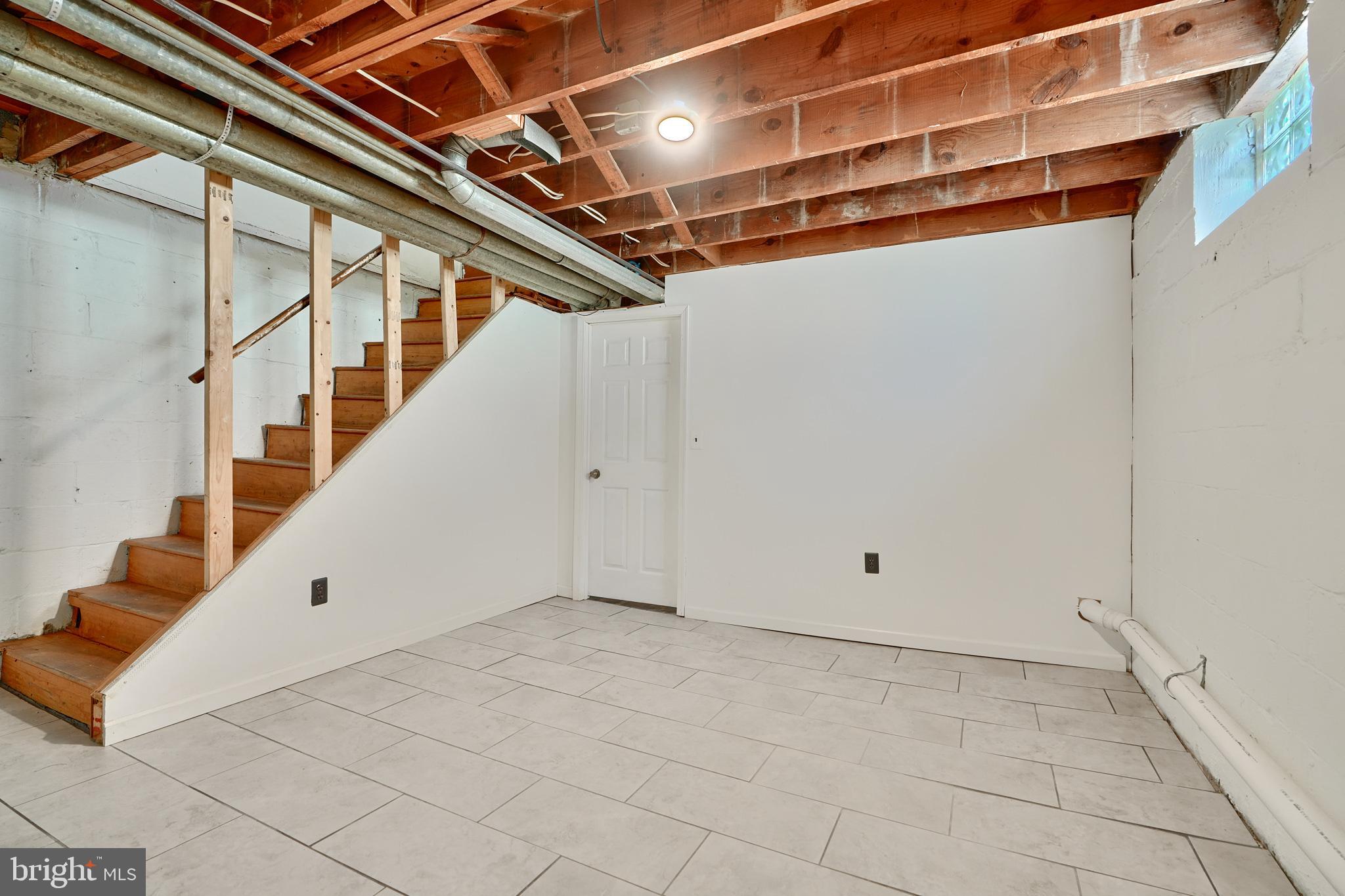 530 47th Street Baltimore, MD 21224 - Photo 27 of 29 Lower family room