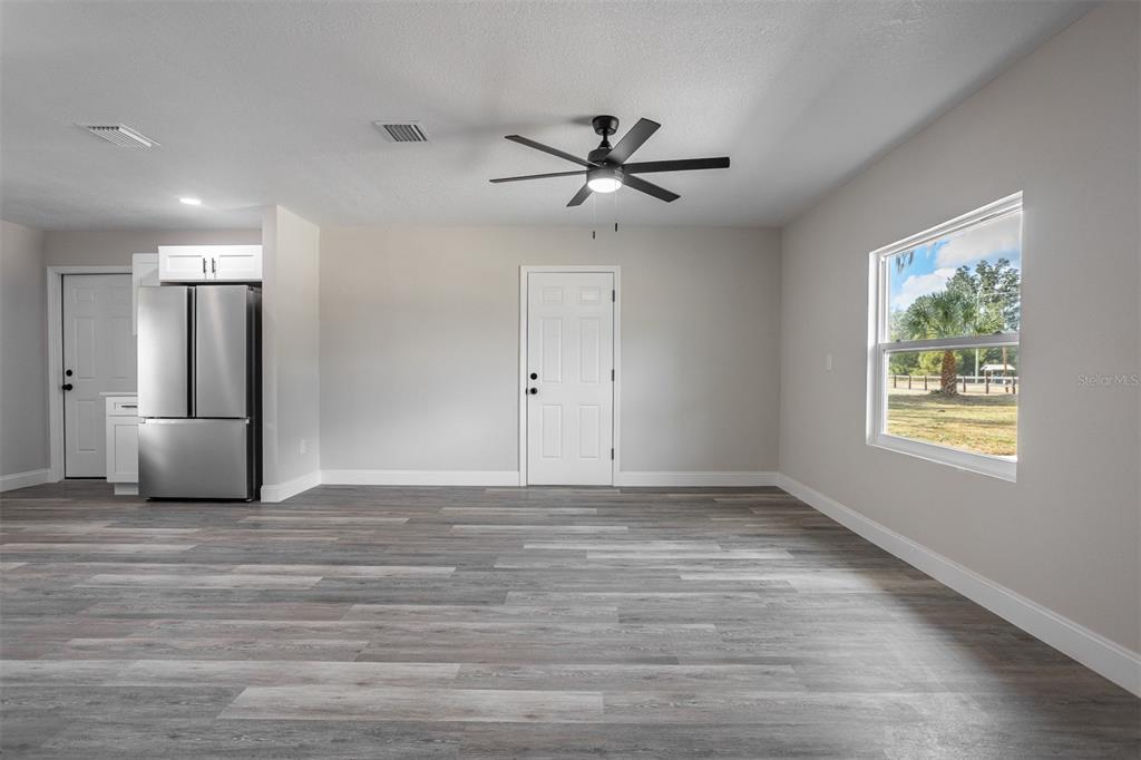 9331 Edison Road Lithia, FL 33547 - Photo 12 of 45